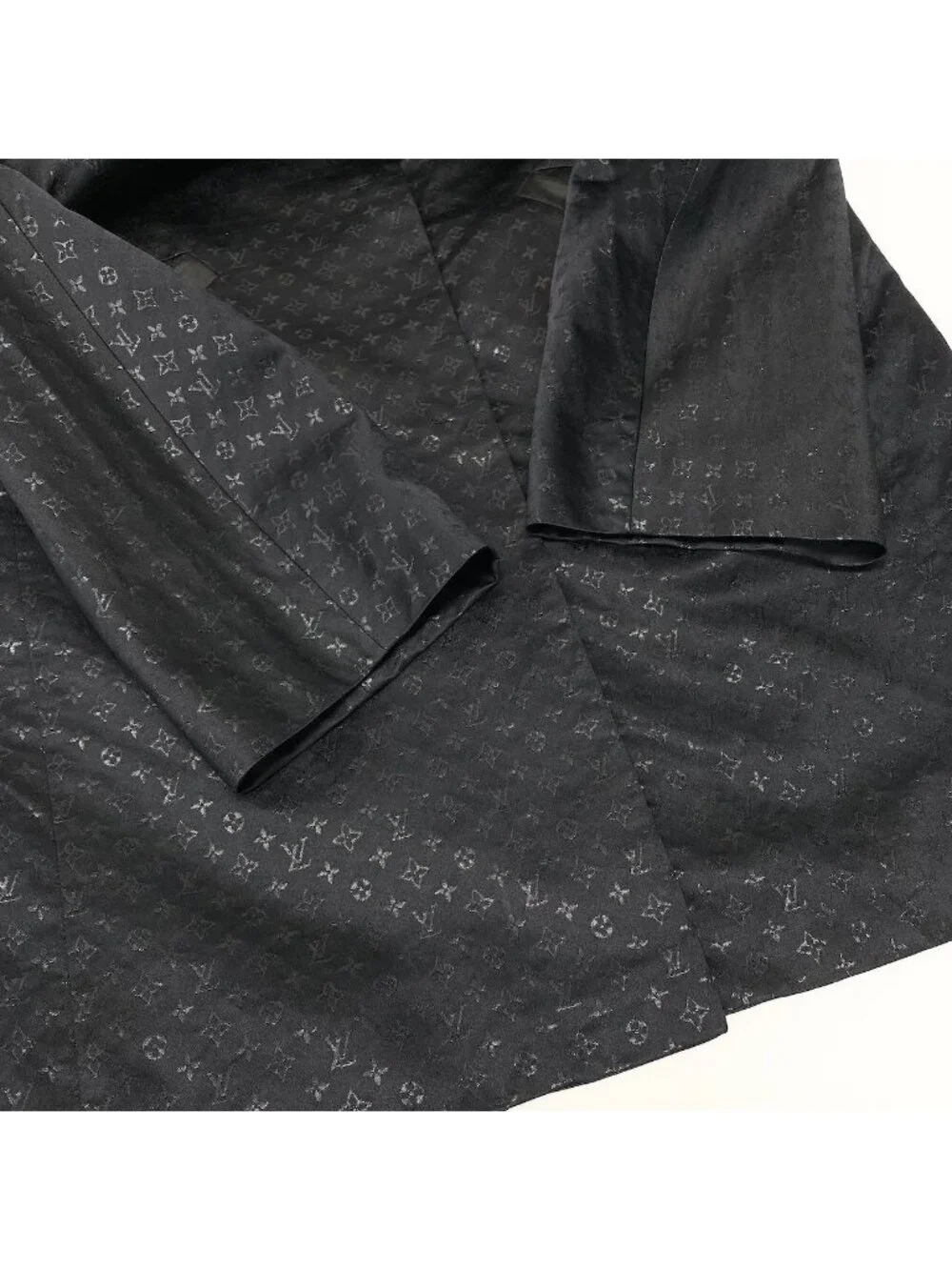 Louis Vuitton @I Monogram Long Coat Collarless Silk